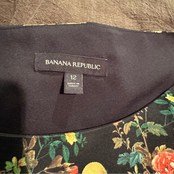 Banana Republic Black Lemons and Florals Dress - Picture 2 of 3